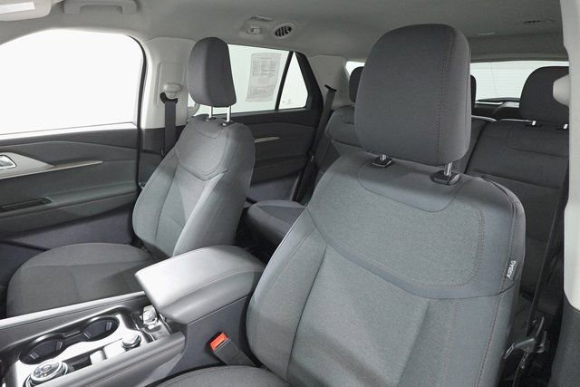 Certified 2025 Ford Explorer Active image 11