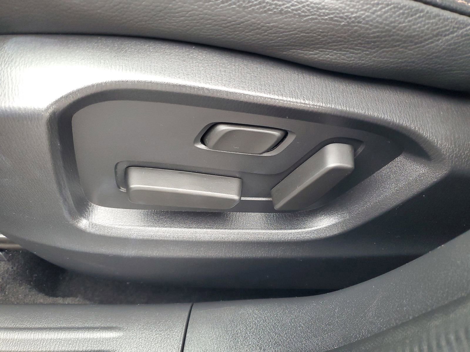 Used 2022 MAZDA CX-5 AWD 2.5 S w/ Premium Package image 17