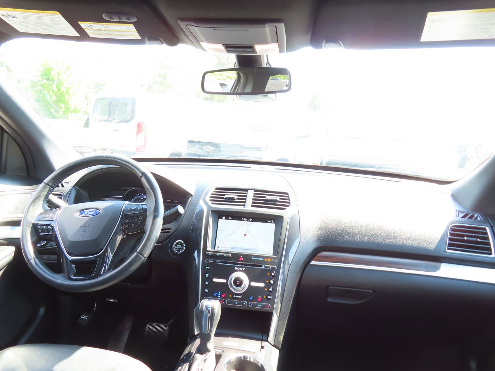 Certified 2018 Ford Explorer Limited w/ Equipment Group 301A AWD/4WD image 13