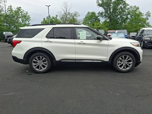 Certified 2023 Ford Explorer XLT w/ Equipment Group 202A AWD/4WD image 15