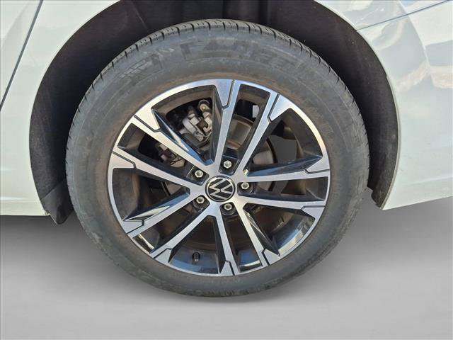 Used 2025 Volkswagen Jetta Sport FWD image 11