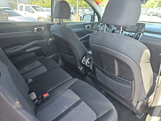 Used 2022 Kia Sorento LX FWD image 13