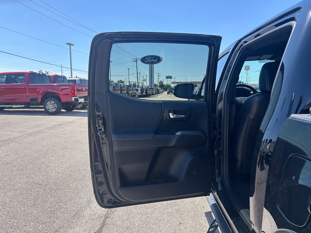 Used 2020 Toyota Tacoma TRD Pro AWD/4WD image 15