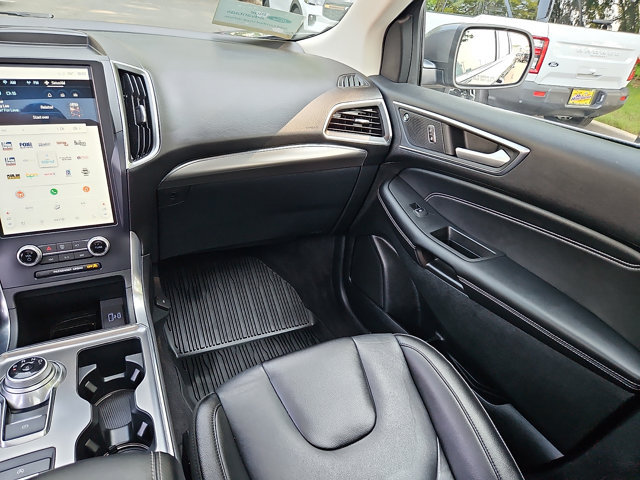 Certified 2022 Ford Edge Titanium AWD/4WD image 16