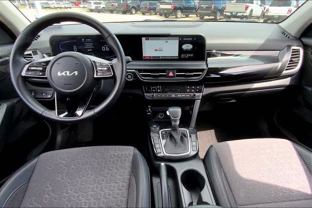 Used 2025 Kia Seltos S image 15