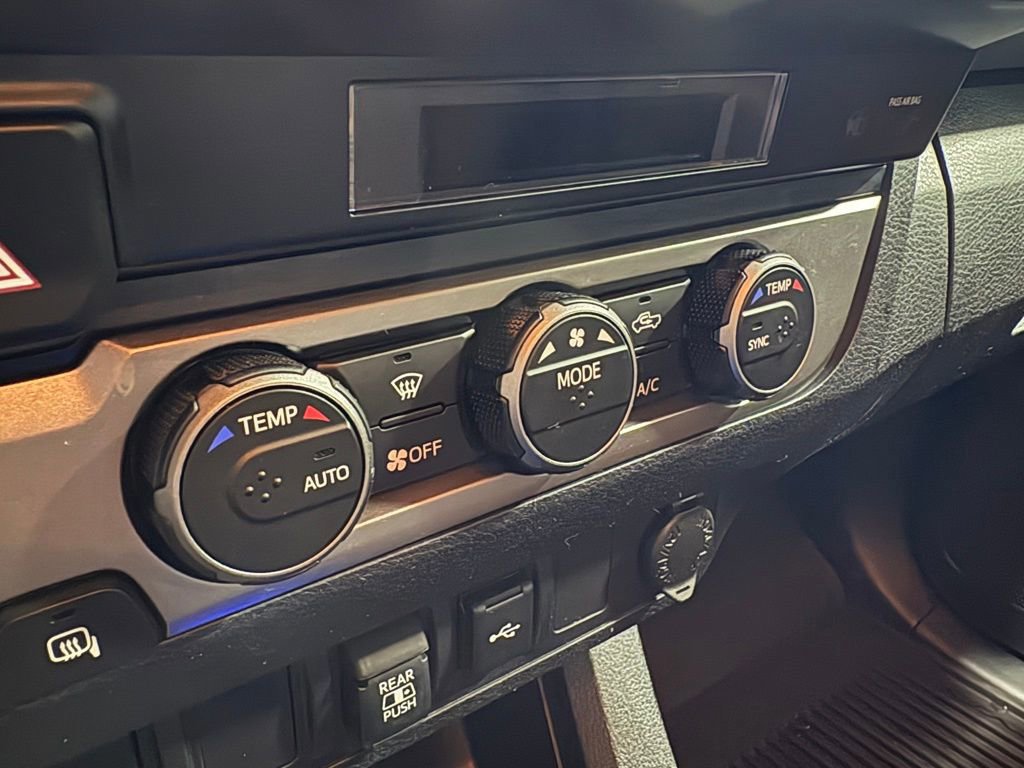 Used 2023 Toyota Tacoma SR5 w/ Technology Package AWD/4WD image 15