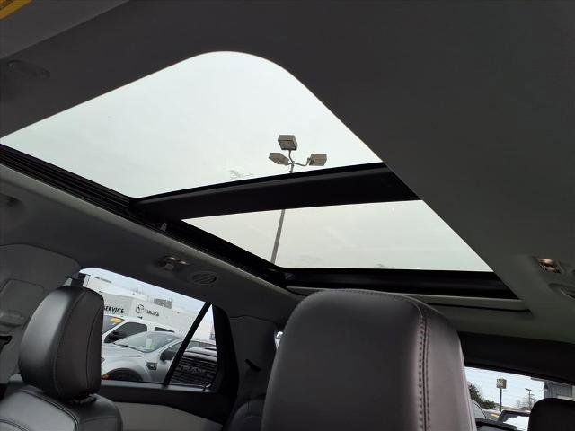 Certified 2022 Ford Explorer XLT w/ Equipment Group 202A image 8