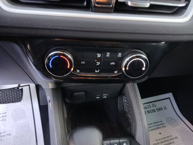 Used 2025 Chevrolet TrailBlazer LT w/ LT Cold Weather Package FWD image 19