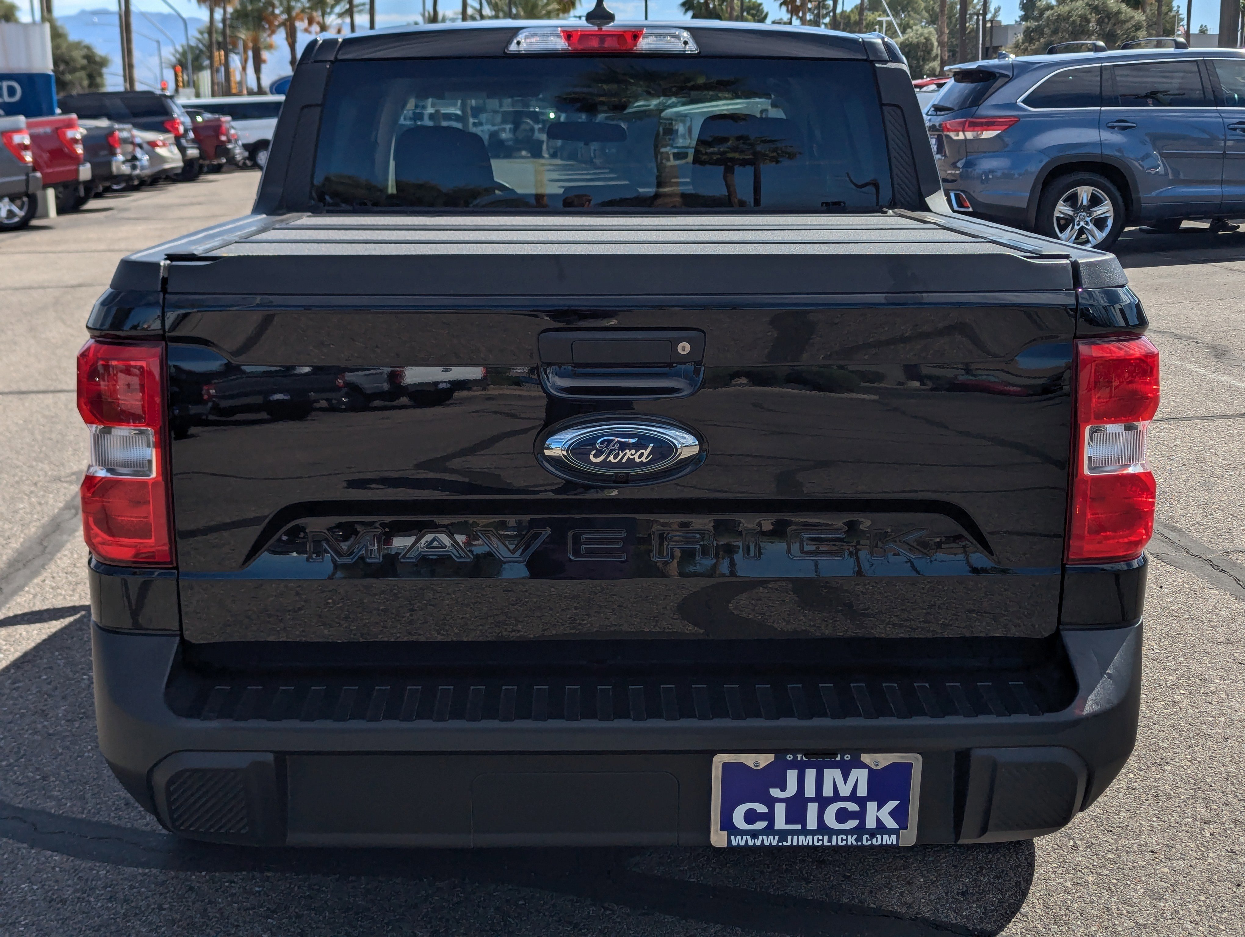 Certified 2024 Ford Maverick XL image 3