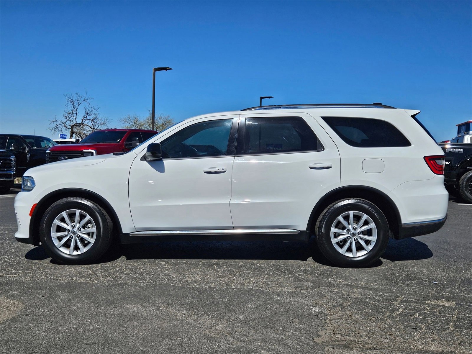 Used 2023 Dodge Durango SXT Launch Edition image 9