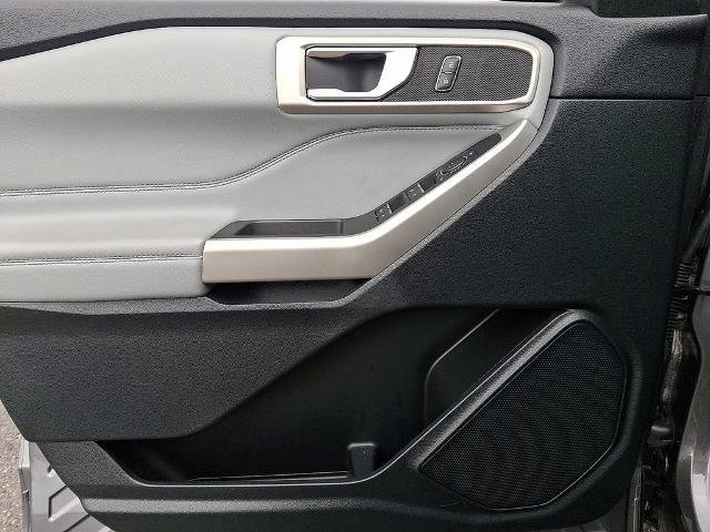 Certified 2023 Ford Explorer XLT w/ Equipment Group 202A image 13