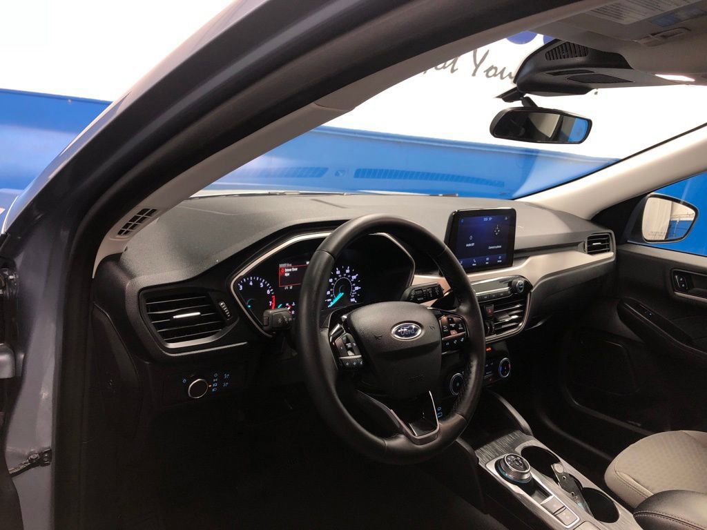 Certified 2022 Ford Escape SE w/ Cold Weather Package image 16