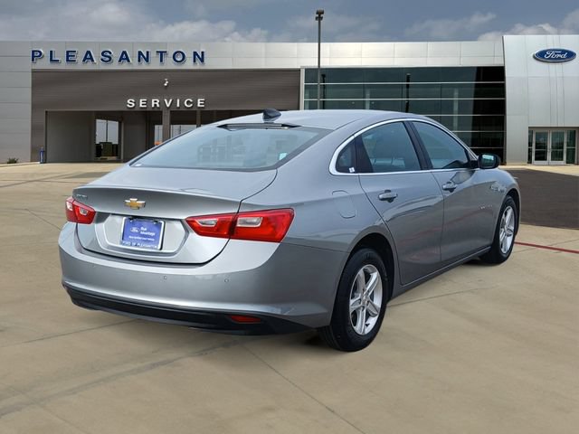 Used 2025 Chevrolet Malibu LS FWD image 5