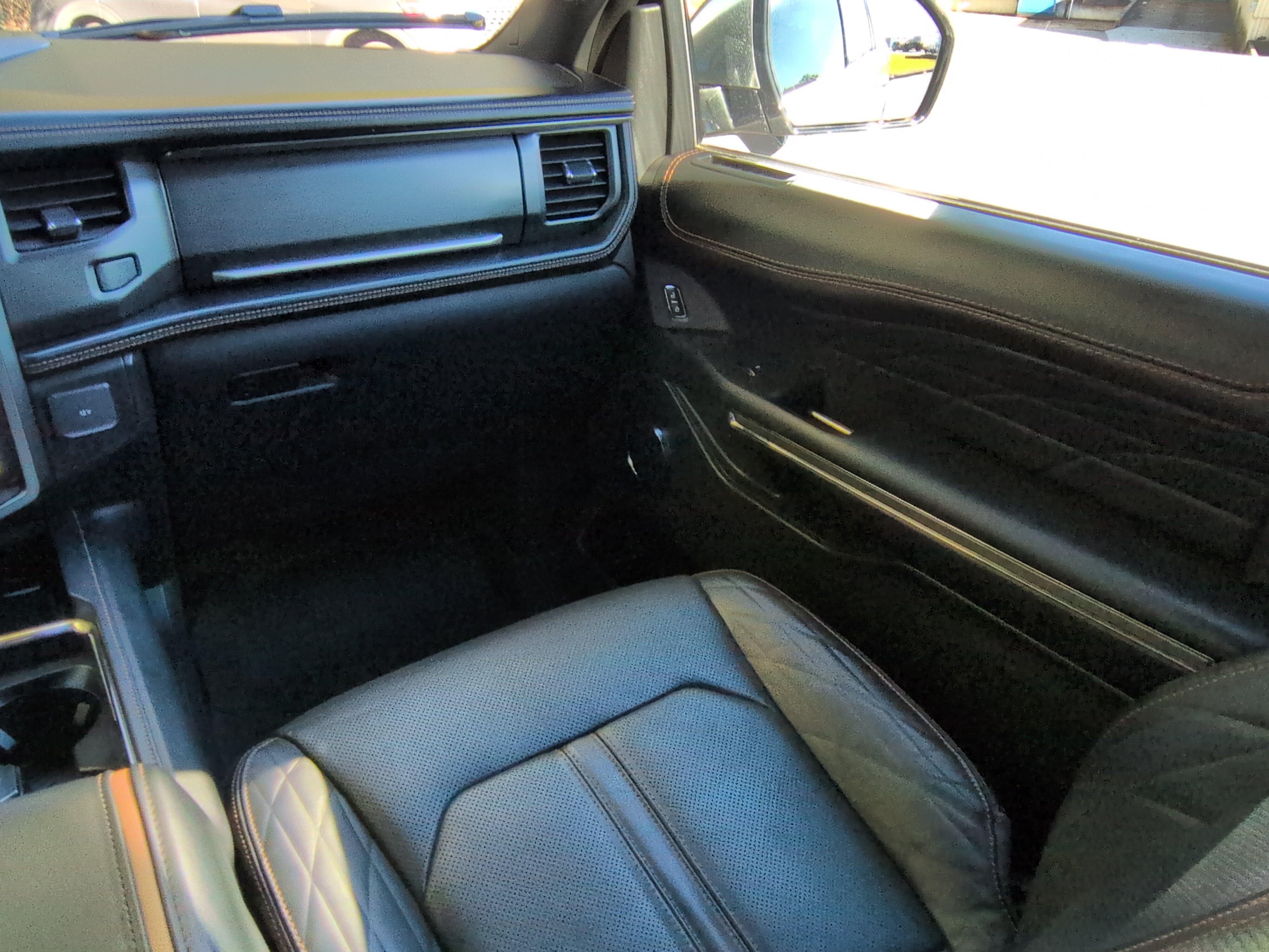 Certified 2022 Ford Expedition Max Platinum AWD/4WD image 15