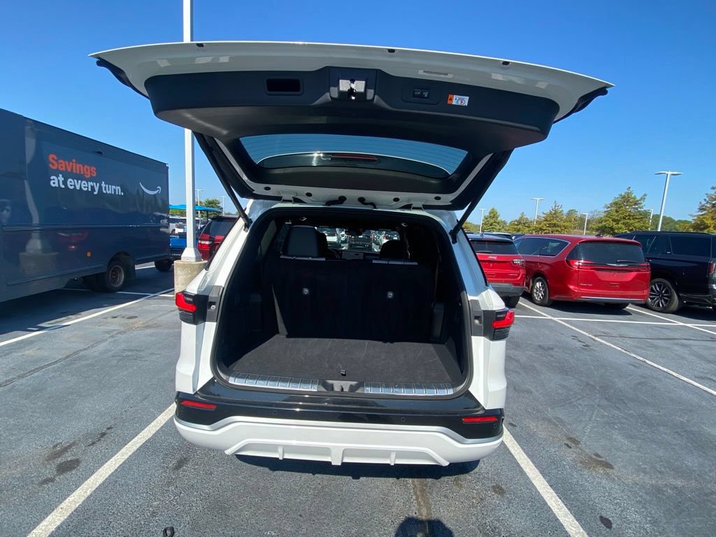 Used 2025 Lexus TX 500h AWD w/ Technology Package image 28
