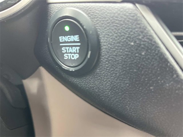 Certified 2020 Ford Escape SE image 35