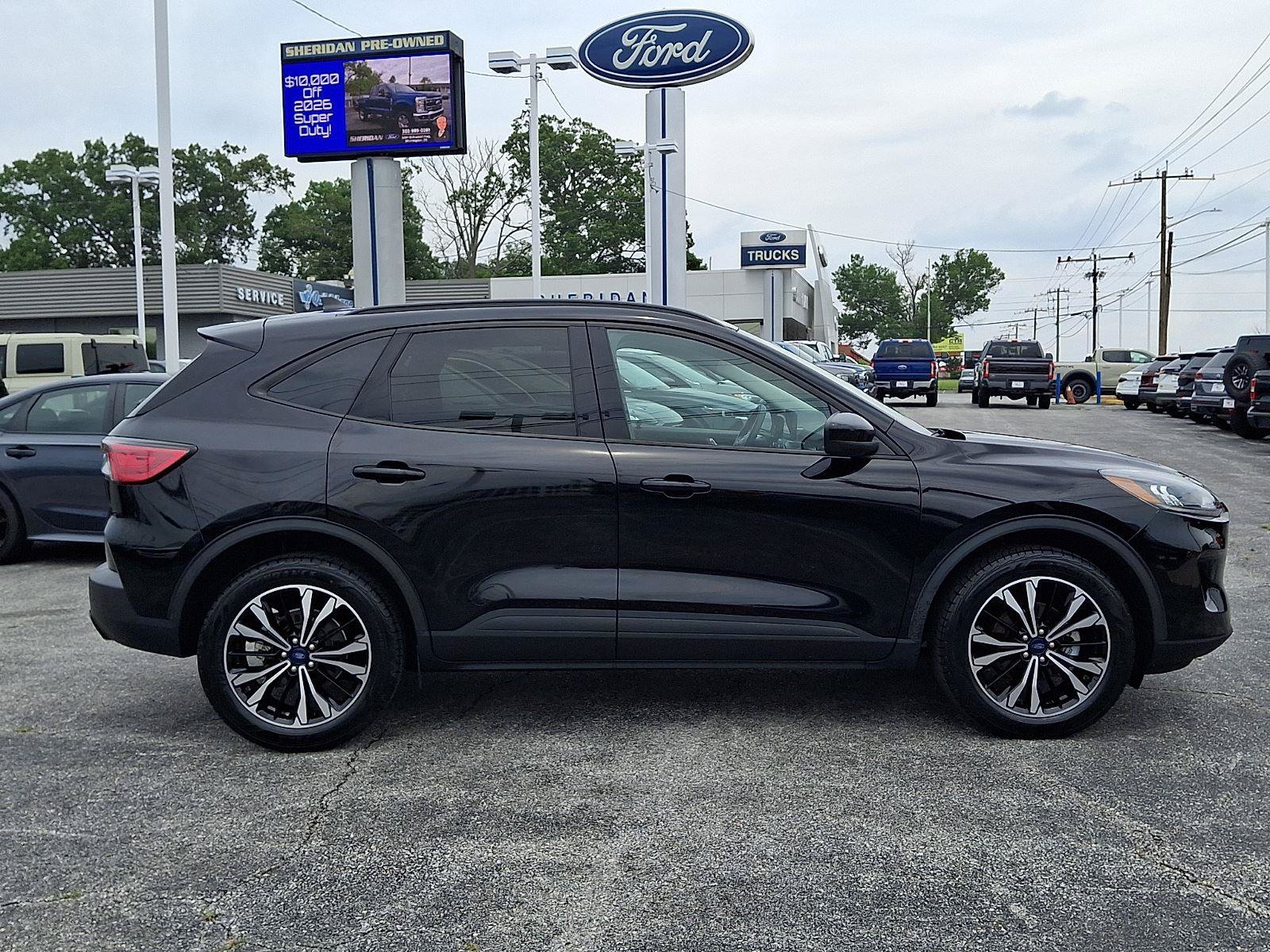 Certified 2022 Ford Escape SEL w/ SEL Stealth AWD Package image 7