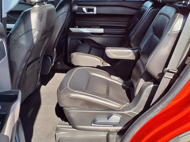 Certified 2024 Ford Explorer XLT w/ Equipment Group 202A AWD/4WD image 10