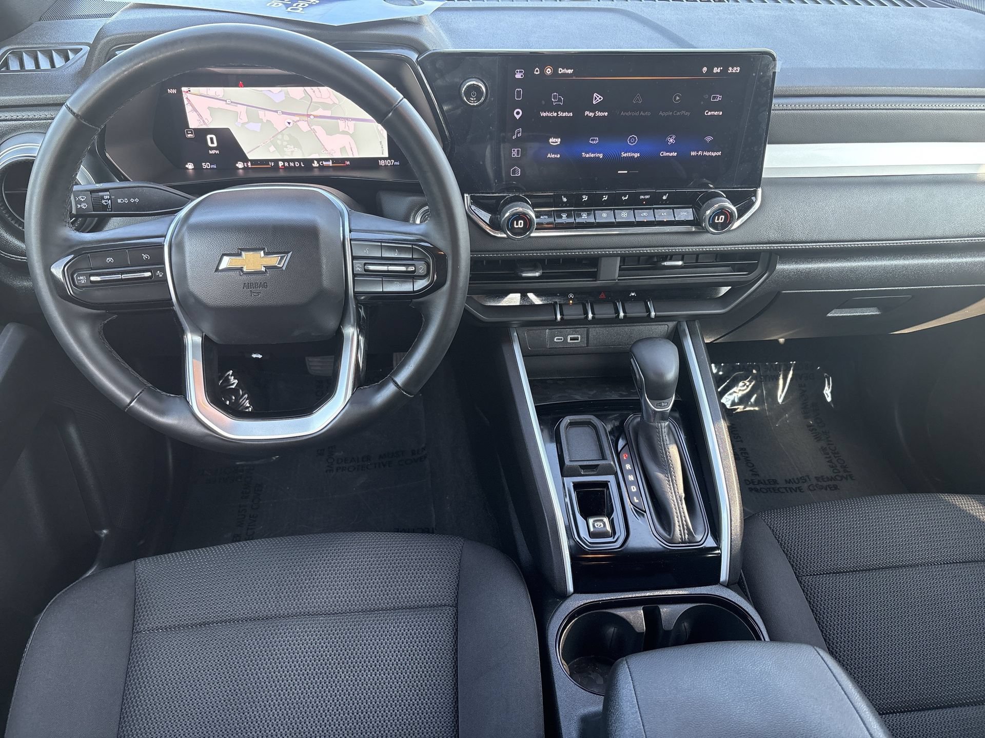Used 2025 Chevrolet Colorado LT RWD image 2