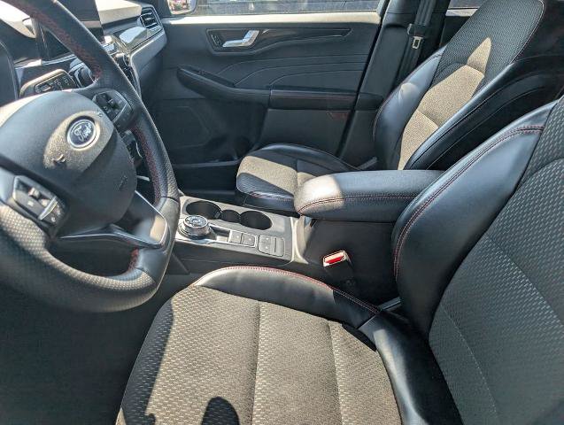 Certified 2025 Ford Escape ST-Line FWD image 9