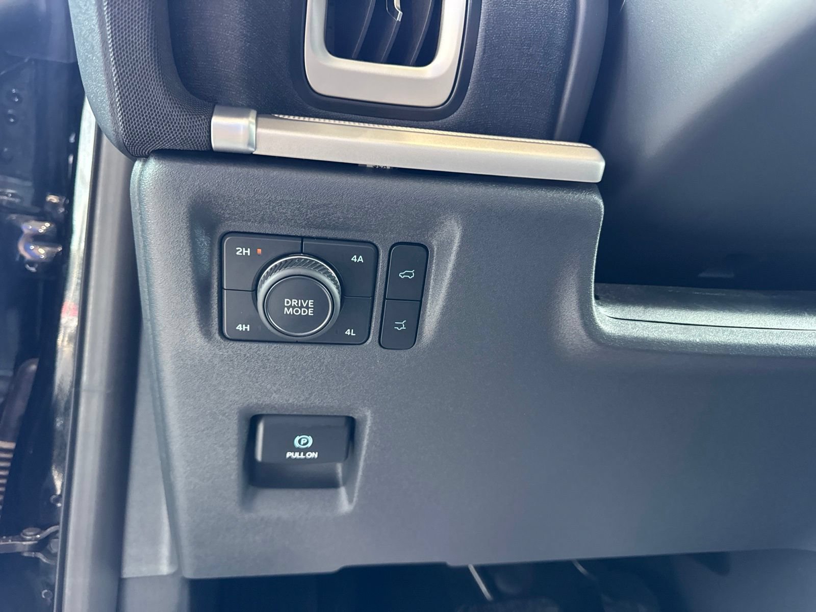 Certified 2025 Ford Expedition Max Active AWD/4WD image 29