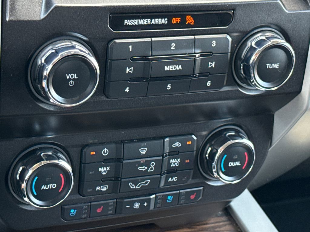 Certified 2020 Ford F150 Lariat RWD image 22