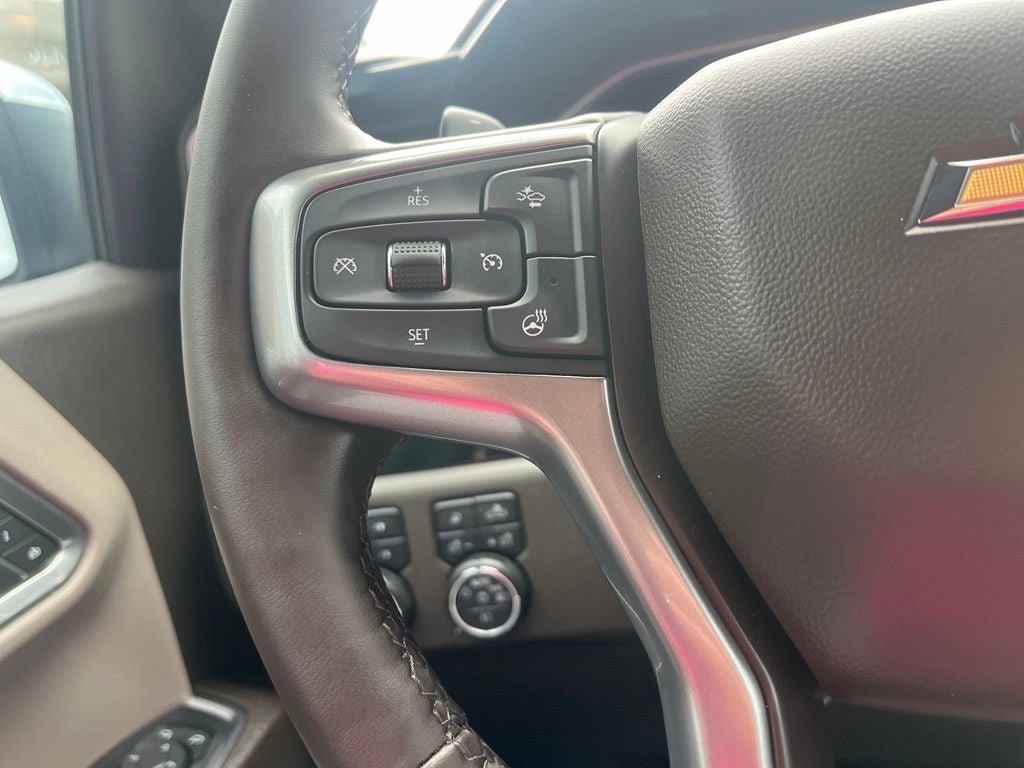 Used 2024 Chevrolet Silverado 1500 LTZ w/ LTZ Convenience Package II AWD/4WD image 29