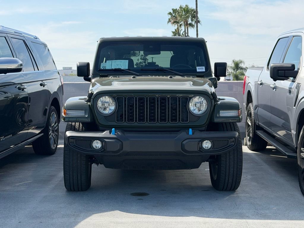 Used 2024 Jeep Wrangler Unlimited w/ Convenience Group image 2