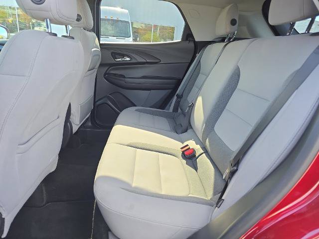 Used 2025 Chevrolet TrailBlazer LT AWD/4WD image 9