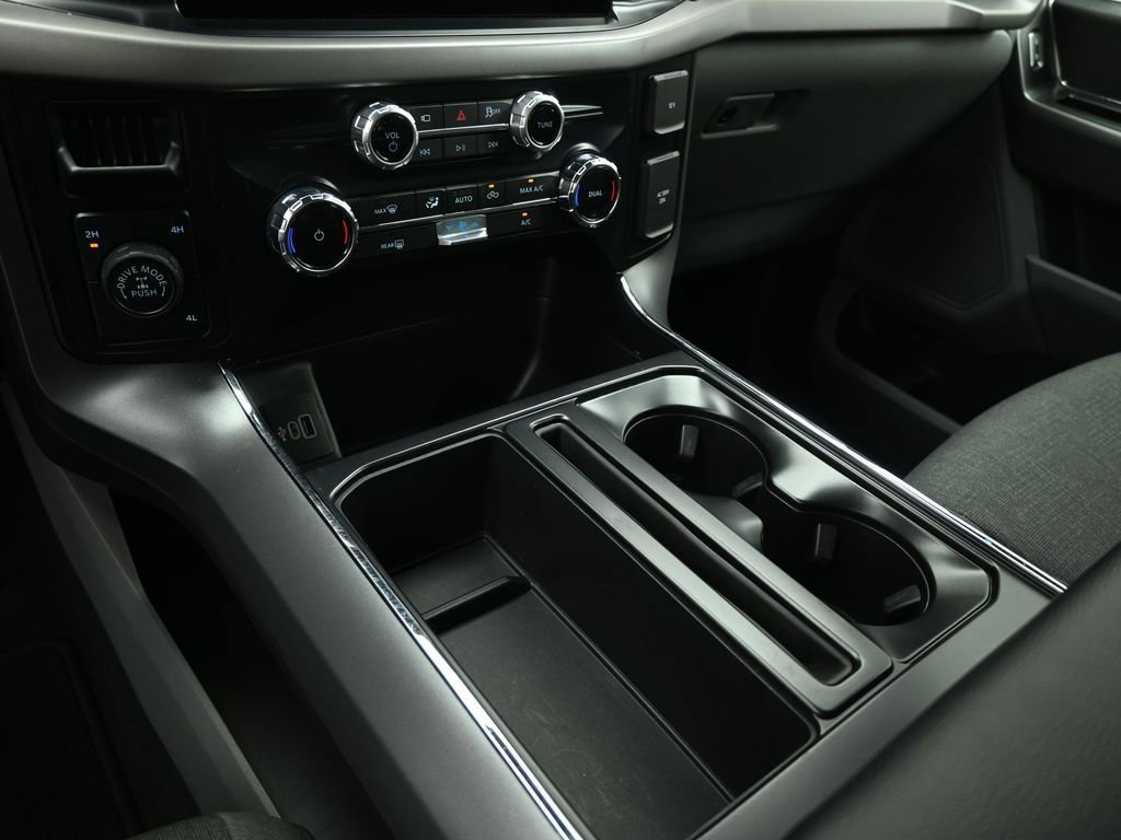 Certified 2025 Ford F150 XLT w/ Equipment Group 301A Standard image 17