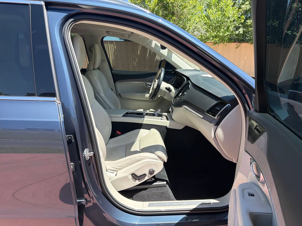 Used 2023 Volvo XC90 T8 Ultimate w/ Lounge Package AWD/4WD image 36