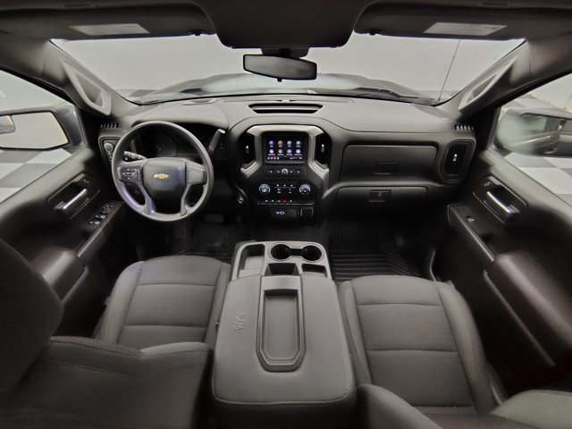 Used 2023 Chevrolet Silverado 1500 Custom AWD/4WD image 2