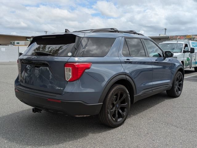 Certified 2021 Ford Explorer XLT AWD/4WD image 3