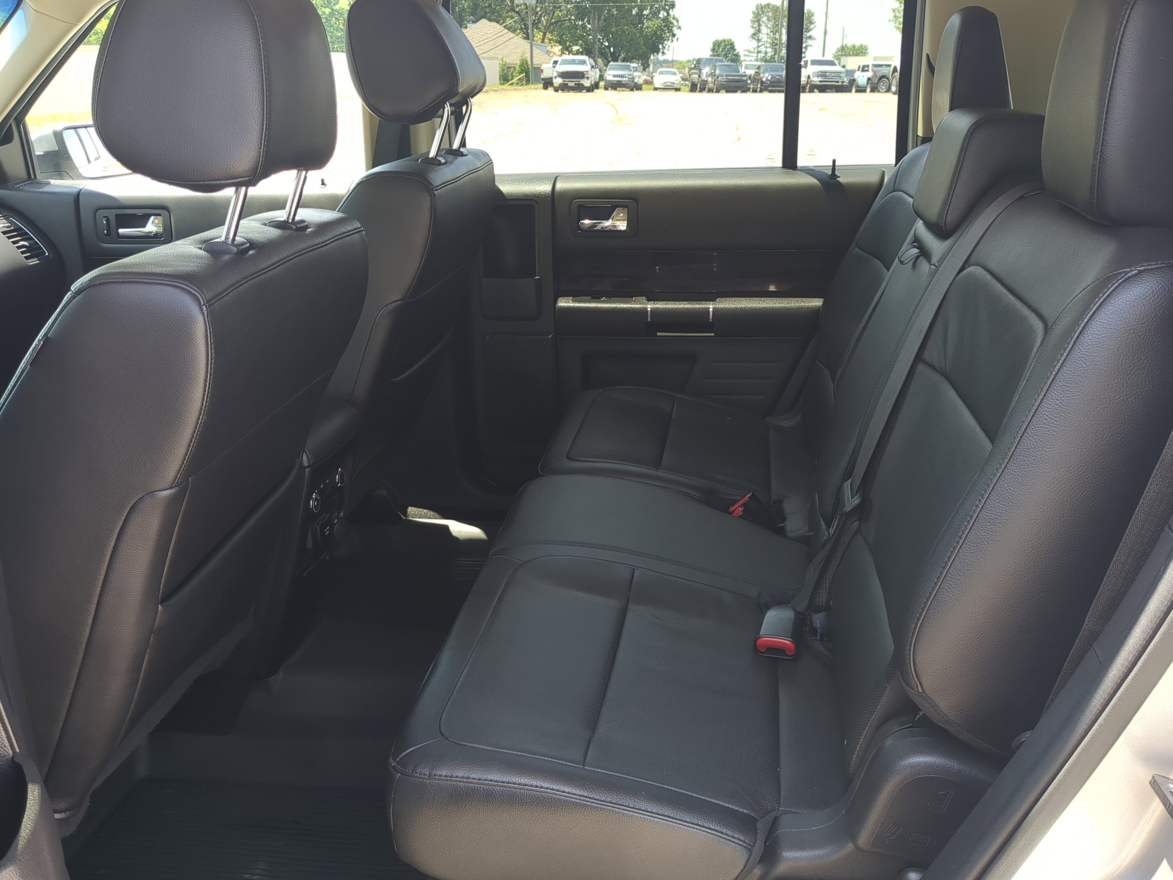 Certified 2019 Ford Flex Limited w/ Class III Trailer Tow Package FWD image 12
