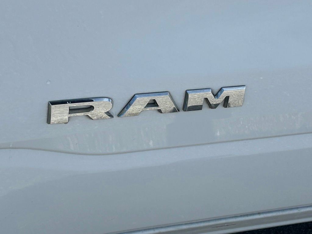 Used 2021 RAM 1500 Big Horn RWD image 16