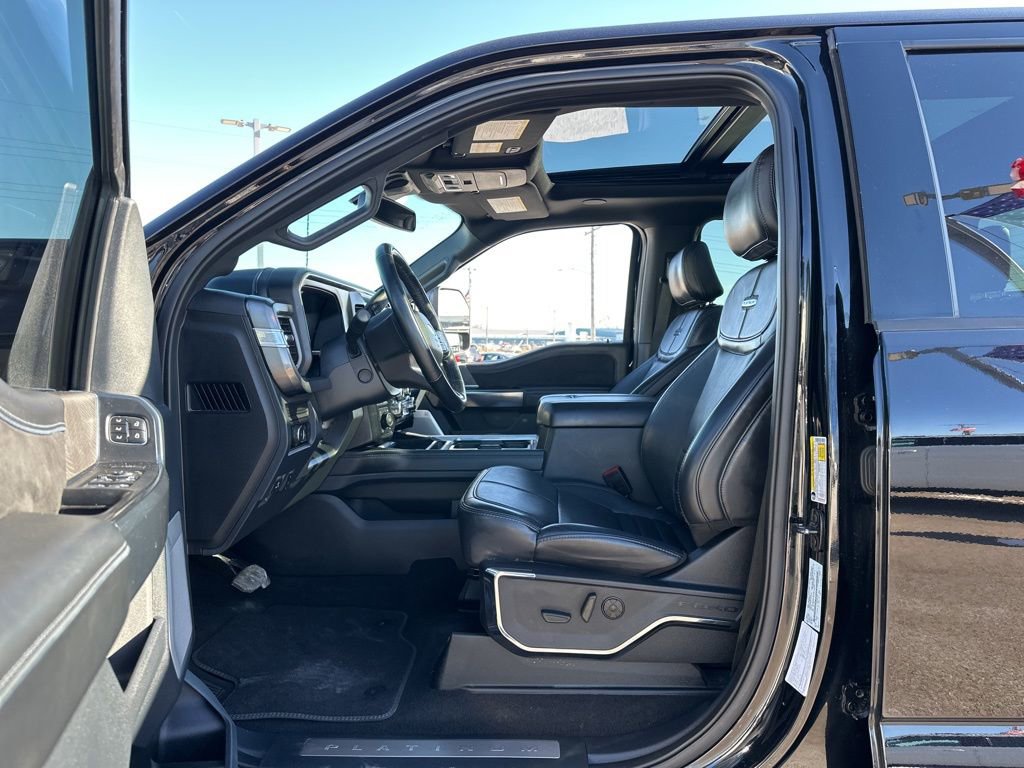 Certified 2025 Ford F250 Platinum image 9