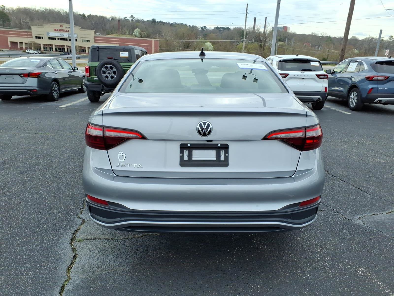 Used 2024 Volkswagen Jetta S image 6