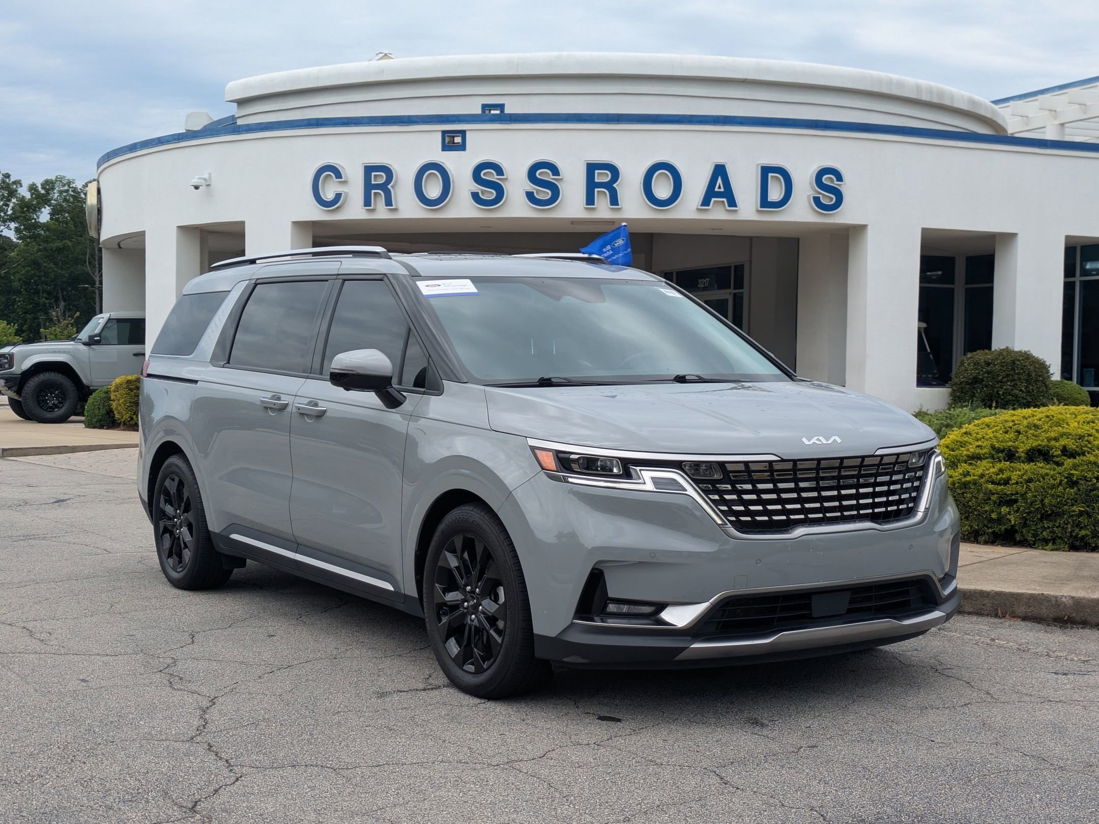 Used 2023 Kia Carnival SX Prestige
