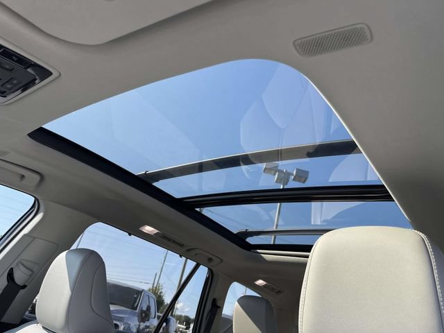 Used 2025 Toyota Grand Highlander AWD image 20
