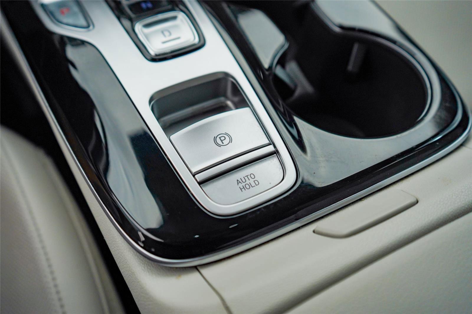 Used 2023 Hyundai Tucson Limited image 16