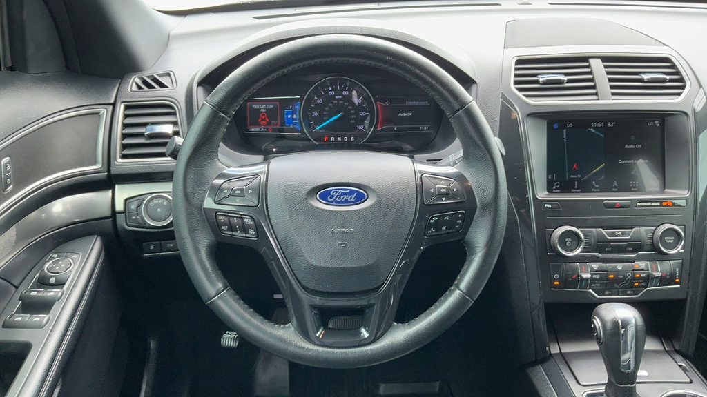 Certified 2019 Ford Explorer XLT w/ Equipment Group 202A FWD image 9