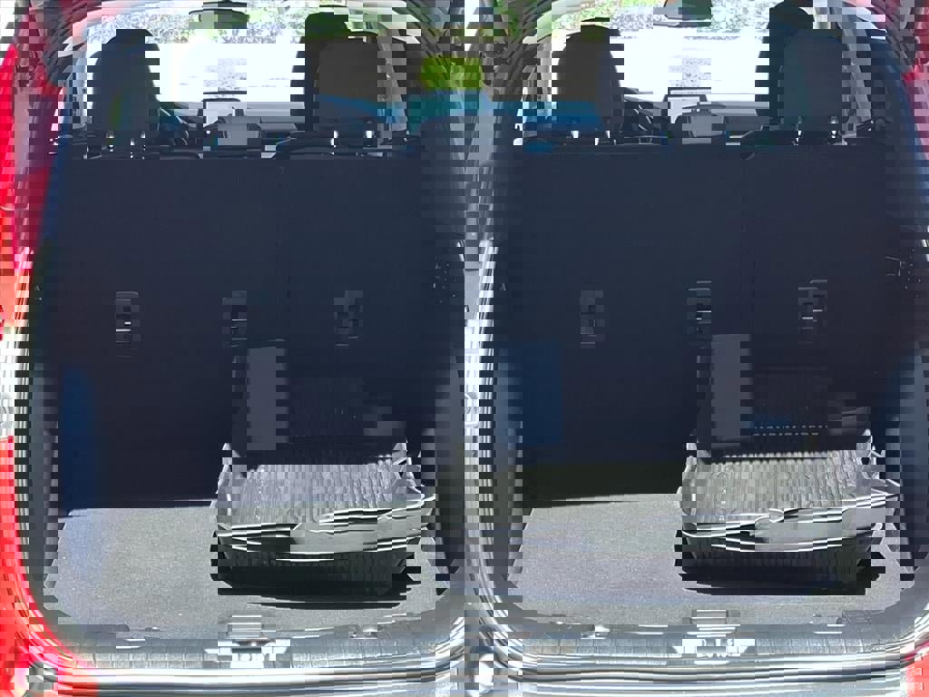 Certified 2022 Ford Escape SE w/ SE Sport Appearance Package image 16