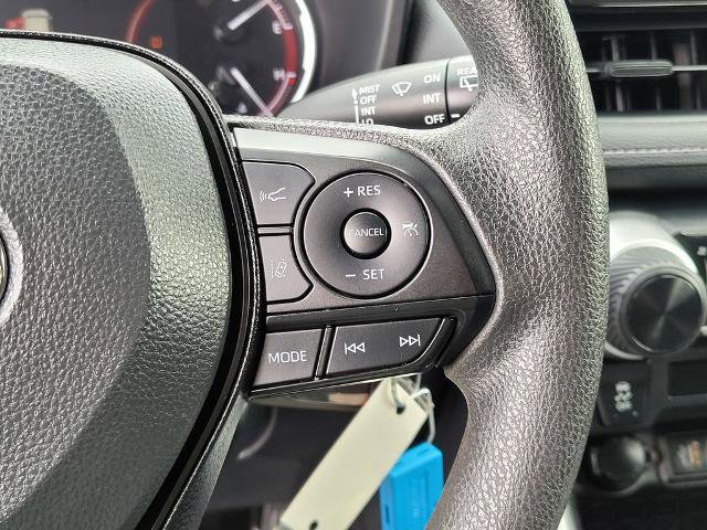 Used 2024 Toyota RAV4 LE AWD/4WD image 26