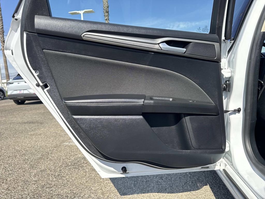 Certified 2019 Ford Fusion SE image 23