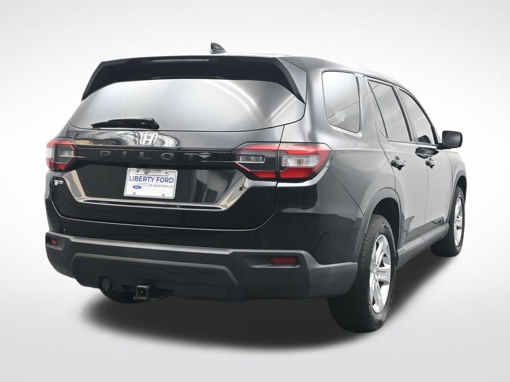 Used 2023 Honda Pilot LX image 7