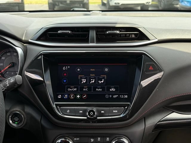 Used 2022 Chevrolet TrailBlazer RS w/ Technology Package FWD image 23