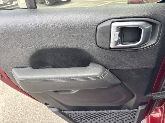 Used 2021 Jeep Wrangler Unlimited Sahara AWD/4WD image 18