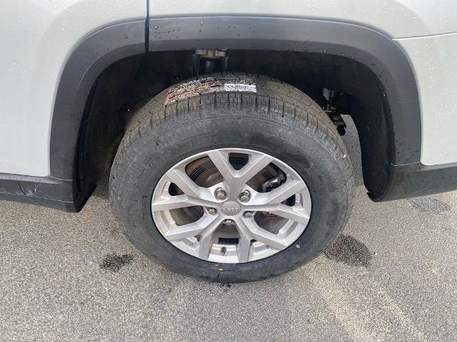 Used 2023 Jeep Grand Cherokee L Limited image 33