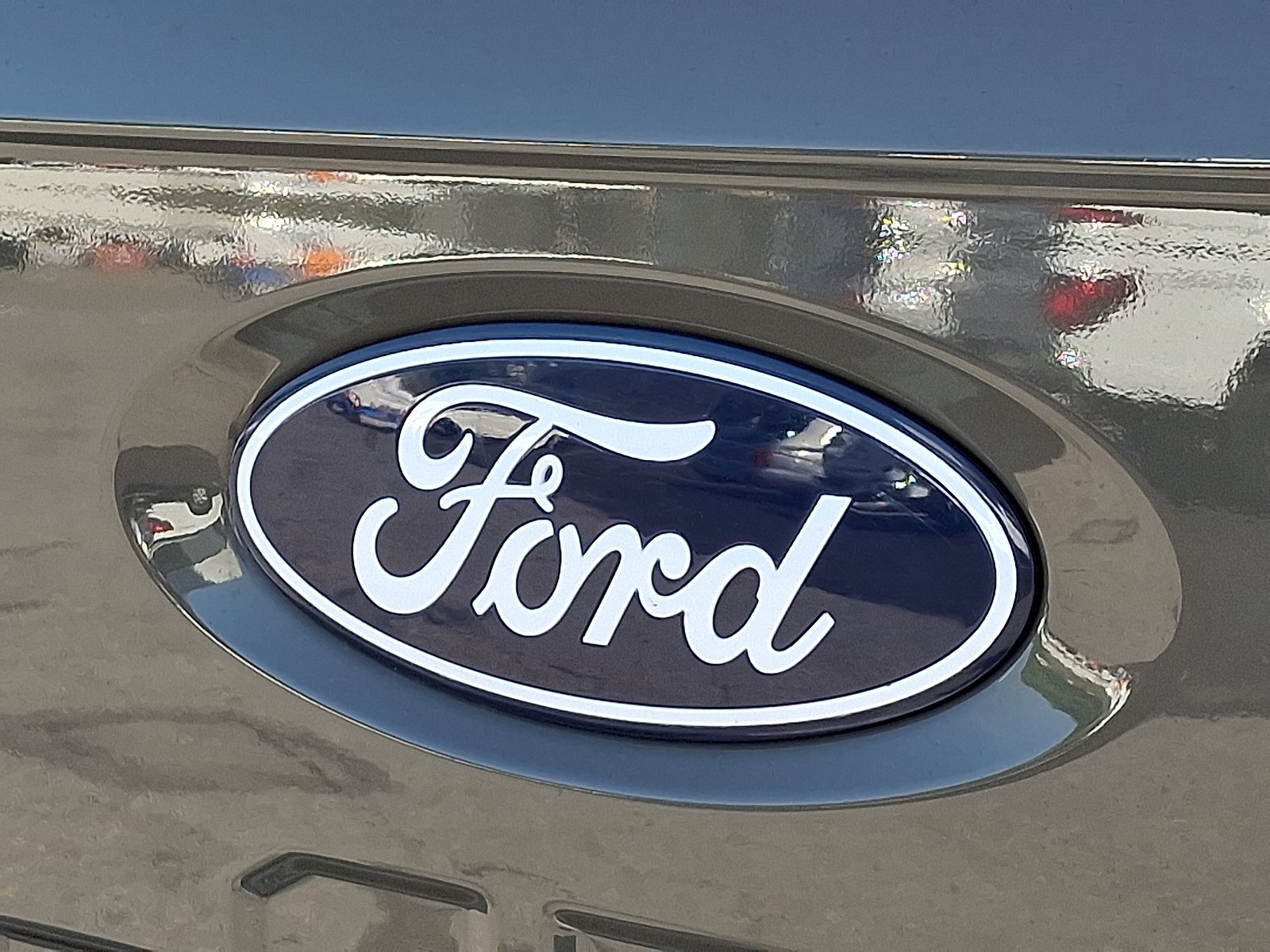 Certified 2025 Ford F150 Lariat w/ Equipment Group 501A Mid AWD/4WD image 29
