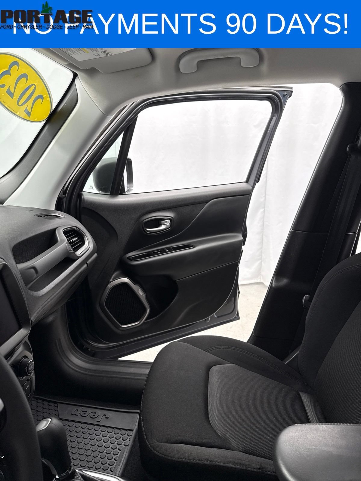 Used 2023 Jeep Renegade Latitude AWD/4WD image 22